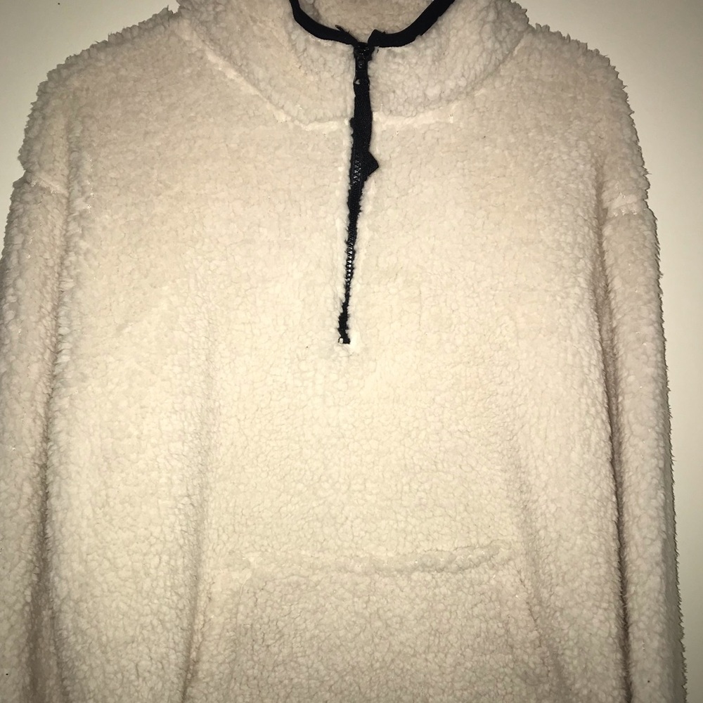 WHITE FAUX FUR SWEATER